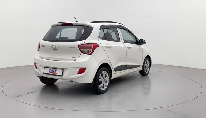 2016 Hyundai Grand i10 SPORTS 1.2 VTVT, Petrol, Manual, 47,768 km, Right Back Diagonal (45- Degree) View