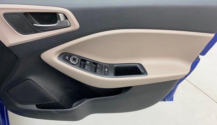 2015 Hyundai Elite i20 ASTA 1.2, Petrol, Manual, 54,154 km, Driver Side Door Panels Control