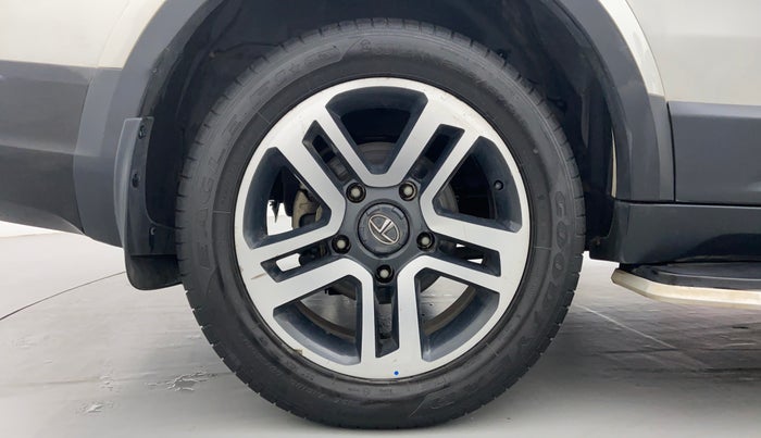 2018 Tata Hexa Varicor 400 XTA, Diesel, Automatic, 63,335 km, Right Rear Wheel
