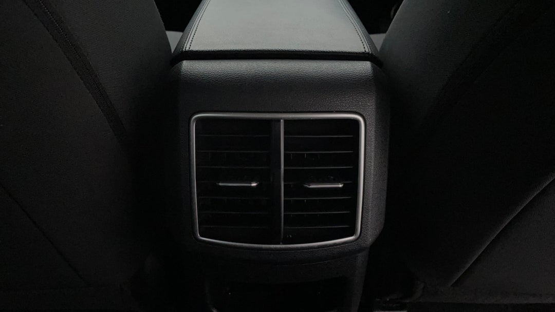 Rear A/C Vent