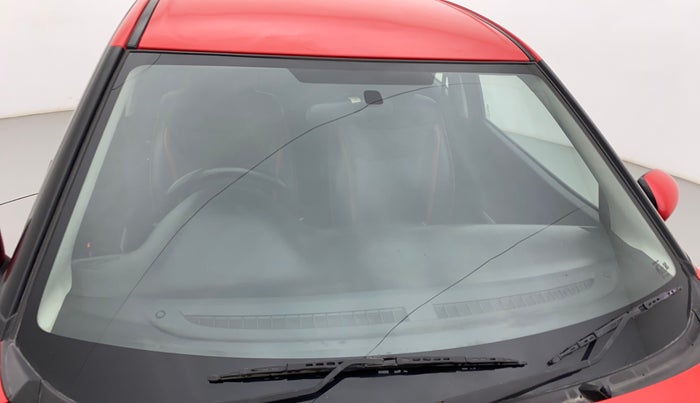 2018 Maruti Baleno DELTA CVT PETROL 1.2, Petrol, Automatic, 1,04,977 km, Front windshield - Minor spot on windshield