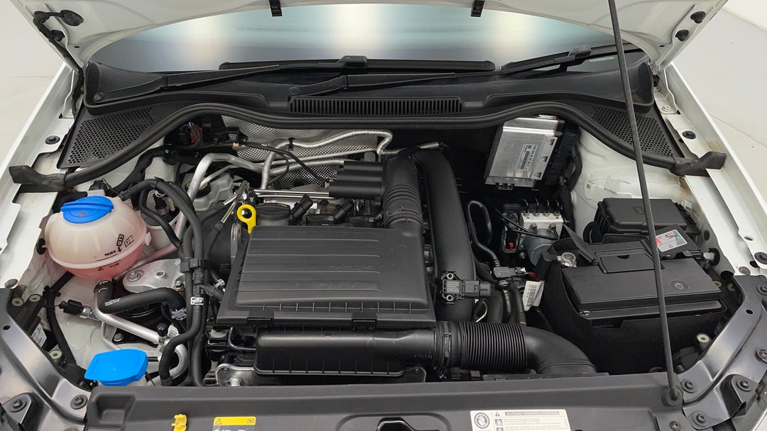 Open Bonnet (Engine)