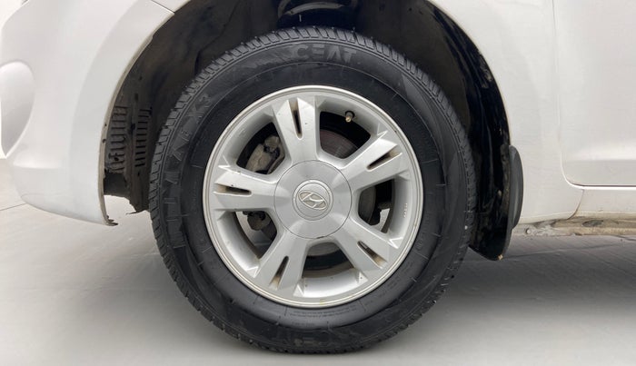 2011 Hyundai i20 SPORTZ 1.2 O, Petrol, Manual, 70,107 km, Left Front Wheel