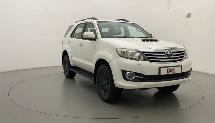 2015 Toyota Fortuner 3.0 4X2 AT, Diesel, Automatic, 1,09,777 km, Right Front Diagonal