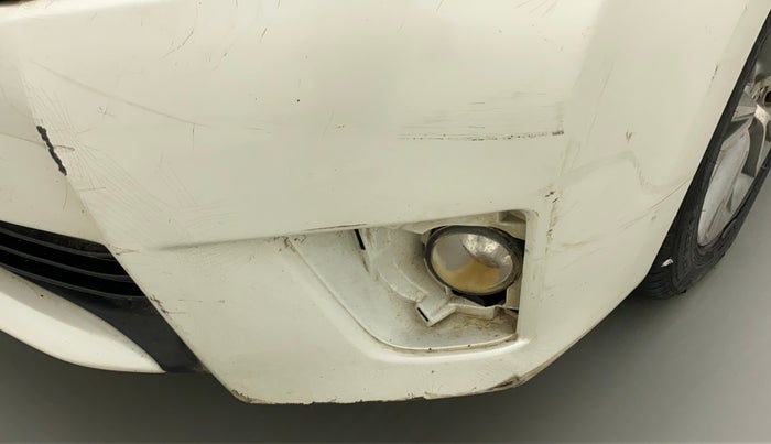 2014 Toyota Corolla Altis VL AT PETROL, Petrol, Automatic, 1,17,840 km, Front bumper - Minor scratches