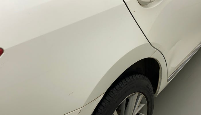 2014 Toyota Corolla Altis VL AT PETROL, Petrol, Automatic, 1,17,840 km, Right quarter panel - Minor scratches