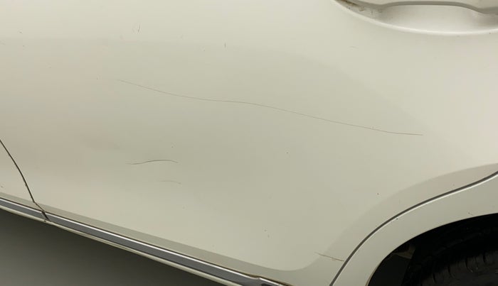 2014 Toyota Corolla Altis VL AT PETROL, Petrol, Automatic, 1,17,840 km, Rear left door - Minor scratches