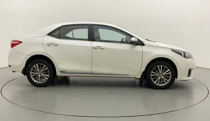 2014 Toyota Corolla Altis VL AT PETROL, Petrol, Automatic, 1,17,840 km, Right Side View