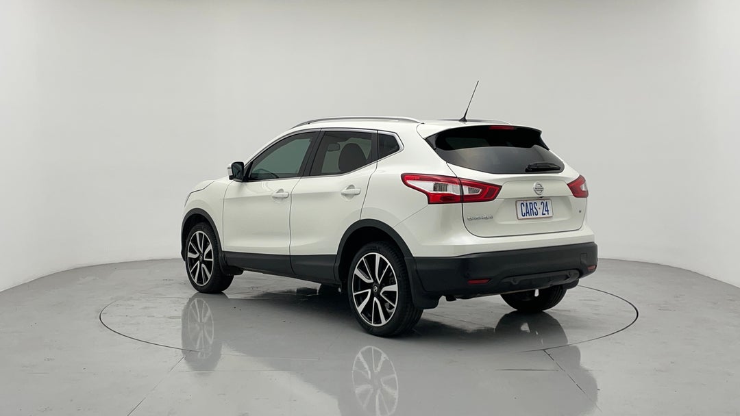 Left Back Diagonal (45- Degree) View