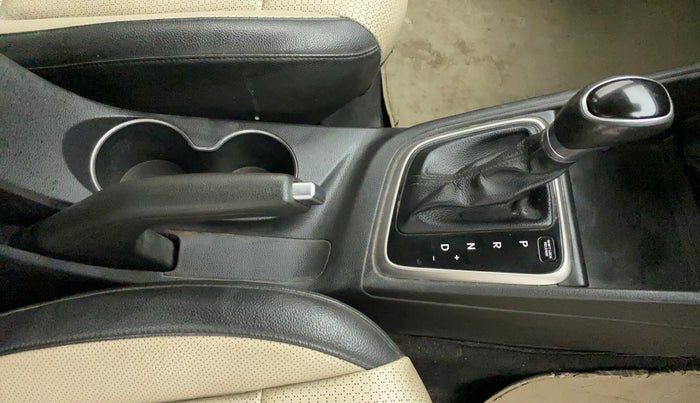 2017 Hyundai Verna 1.6 VTVT SX (O) AT, Petrol, Automatic, 1,01,051 km, Gear Lever