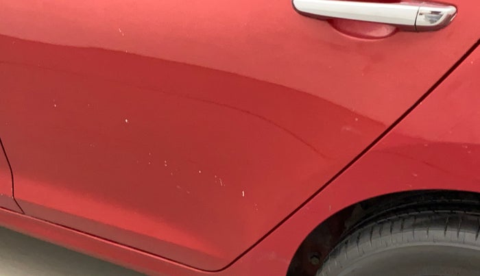 2017 Hyundai Verna 1.6 VTVT SX (O) AT, Petrol, Automatic, 1,01,051 km, Rear left door - Minor scratches