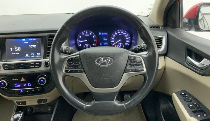 2017 Hyundai Verna 1.6 VTVT SX (O) AT, Petrol, Automatic, 1,01,051 km, Steering Wheel Close Up