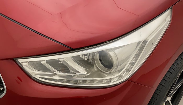 2017 Hyundai Verna 1.6 VTVT SX (O) AT, Petrol, Automatic, 1,01,051 km, Left headlight - Minor scratches
