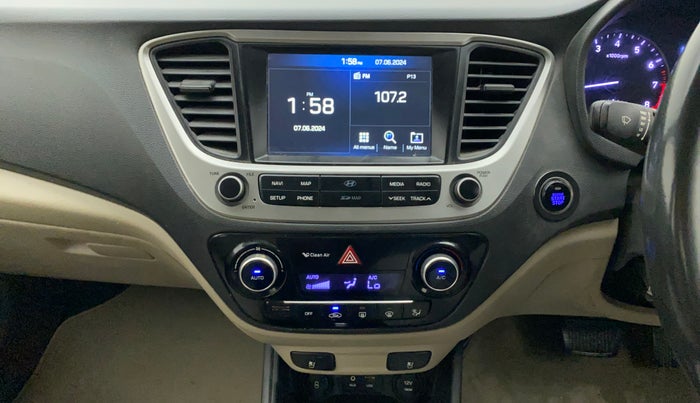2017 Hyundai Verna 1.6 VTVT SX (O) AT, Petrol, Automatic, 1,01,051 km, Air Conditioner