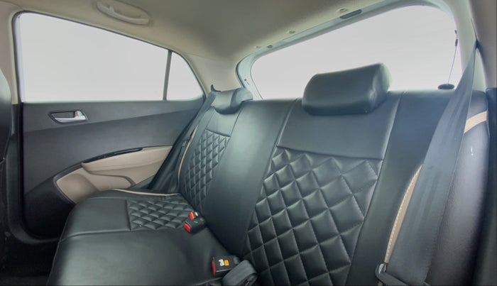 2017 Hyundai Grand i10 ASTA 1.2 KAPPA VTVT, Petrol, Manual, 34,541 km, Right Side Rear Door Cabin
