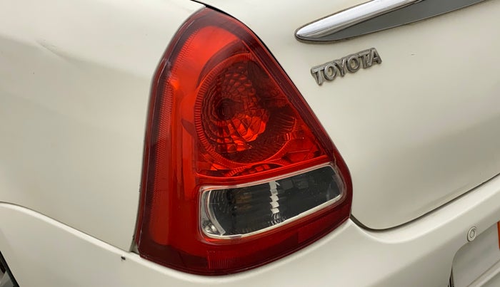 2011 Toyota Etios VX, Petrol, Manual, 88,332 km, Left tail light - Minor damage