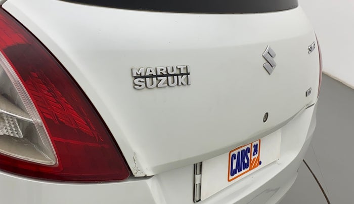 2013 Maruti Swift VXI, Petrol, Manual, 1,09,025 km, Dicky (Boot door) - Slightly dented