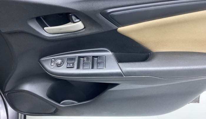 2018 Honda Jazz 1.2 SV MT, Petrol, Manual, 34,650 km, Driver Side Door Panels Control