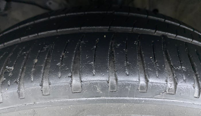 2018 Honda Jazz 1.2 SV MT, Petrol, Manual, 34,650 km, Left Front Tyre Tread