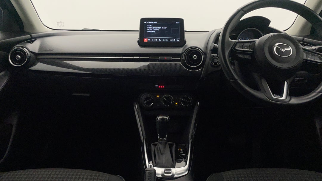 2017 Mazda 2 Maxx, Automatic, 67444 km, Dashboard View