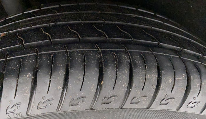 2018 Maruti Vitara Brezza ZDI PLUS, Diesel, Manual, 7,749 km, Right Rear Tyre Tread