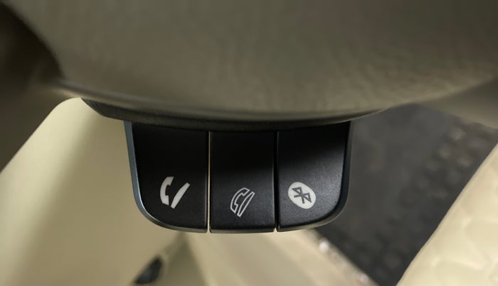 2022 Maruti Ertiga VXI CNG, CNG, Manual, 6,468 km, Steering wheel - Phone control not functional
