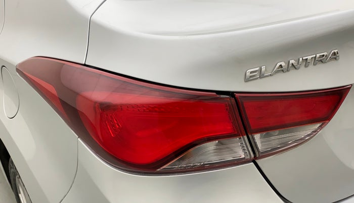 2016 Hyundai New Elantra 2.0 SX AT PETROL, Petrol, Automatic, 88,411 km, Left tail light - Minor damage