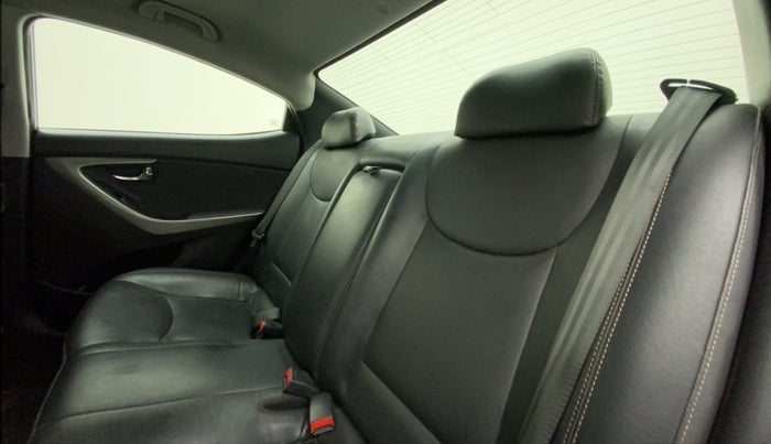 2016 Hyundai New Elantra 2.0 SX AT PETROL, Petrol, Automatic, 88,411 km, Right Side Rear Door Cabin