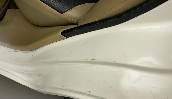 2017 Honda Amaze 1.2L I-VTEC S, Petrol, Manual, 45,853 km, Left C pillar - Minor scratches