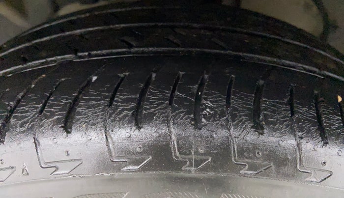 2017 Ford Ecosport 1.5TITANIUM TDCI, Diesel, Manual, 43,437 km, Left Front Tyre Tread