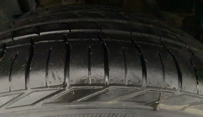 2021 Tata NEXON XZ PLUS PETROL, Petrol, Manual, 31,679 km, Right Front Tyre Tread