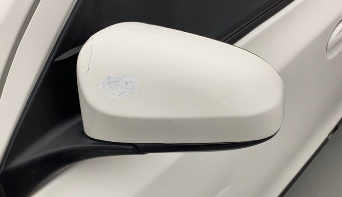 2013 Toyota Etios Liva G, Petrol, Manual, 37,526 km, Left rear-view mirror - Minor scratches