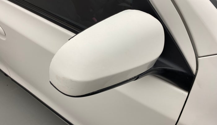 2013 Toyota Etios Liva G, Petrol, Manual, 37,526 km, Right rear-view mirror - Cover has minor damage