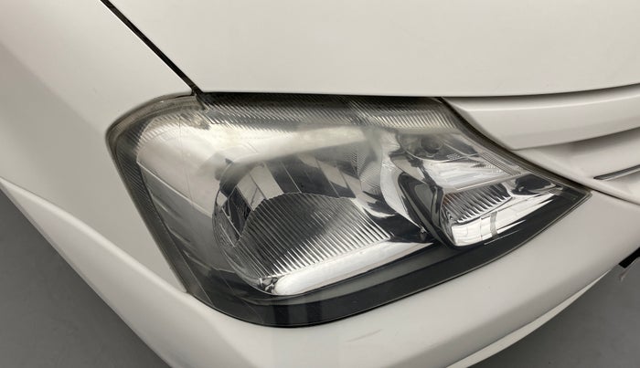 2013 Toyota Etios Liva G, Petrol, Manual, 37,526 km, Right headlight - Faded