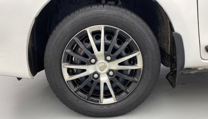 2013 Toyota Etios Liva G, Petrol, Manual, 37,526 km, Left Front Wheel