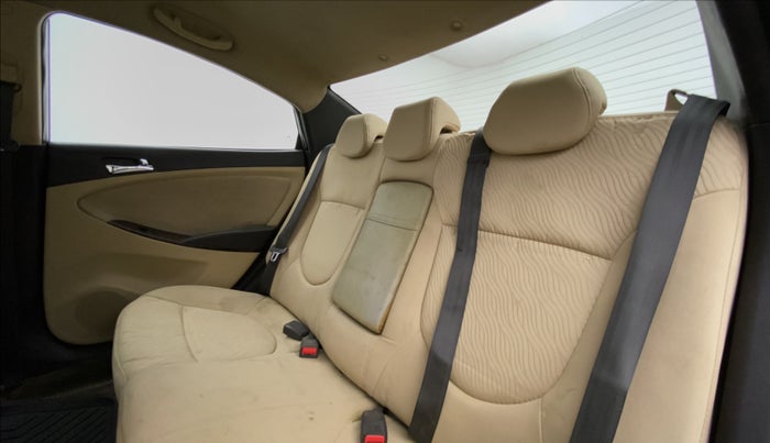 2013 Hyundai Verna FLUIDIC 1.6 SX VTVT, Petrol, Manual, 68,947 km, Right Side Rear Door Cabin