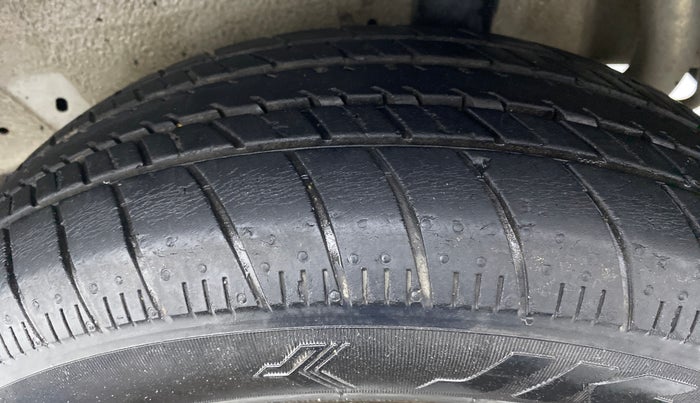 2017 Maruti Celerio VXI d, Petrol, Manual, 24,582 km, Left Rear Tyre Tread