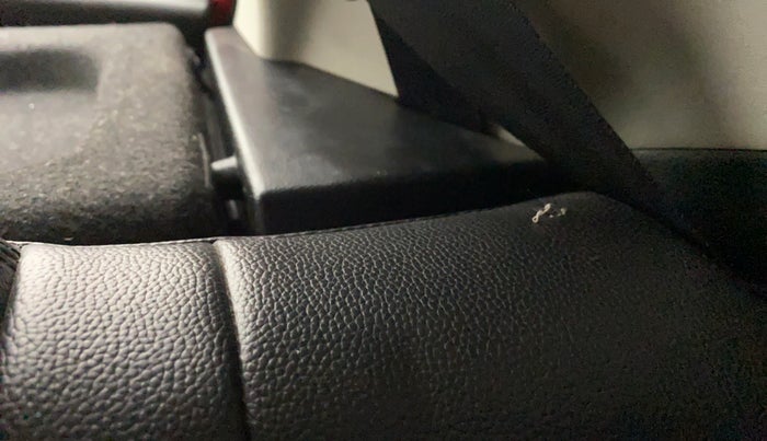 2019 Maruti Swift VXI D, Petrol, Manual, 56,150 km, Second-row left seat - Folding lever not working