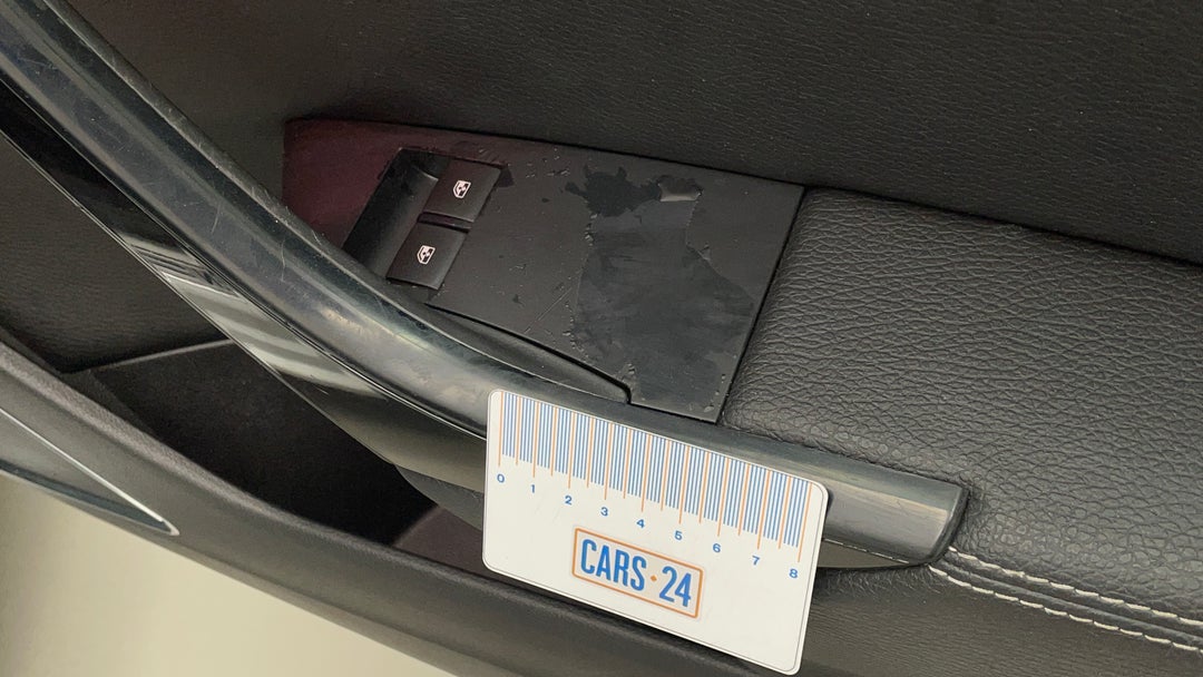 Door Interior Front RHS Wear