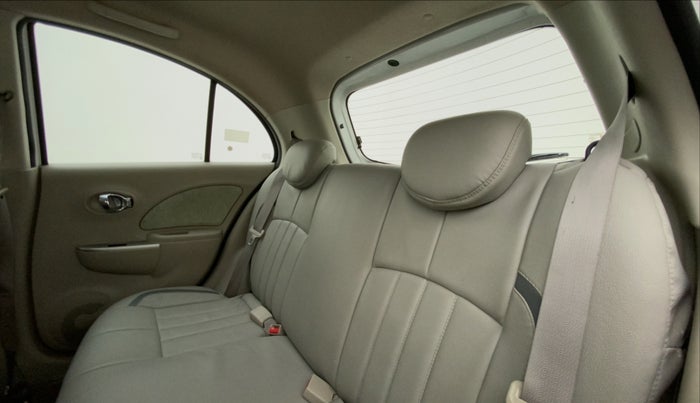 2016 Nissan Micra XV CVT, Petrol, Automatic, 33,902 km, Right Side Rear Door Cabin
