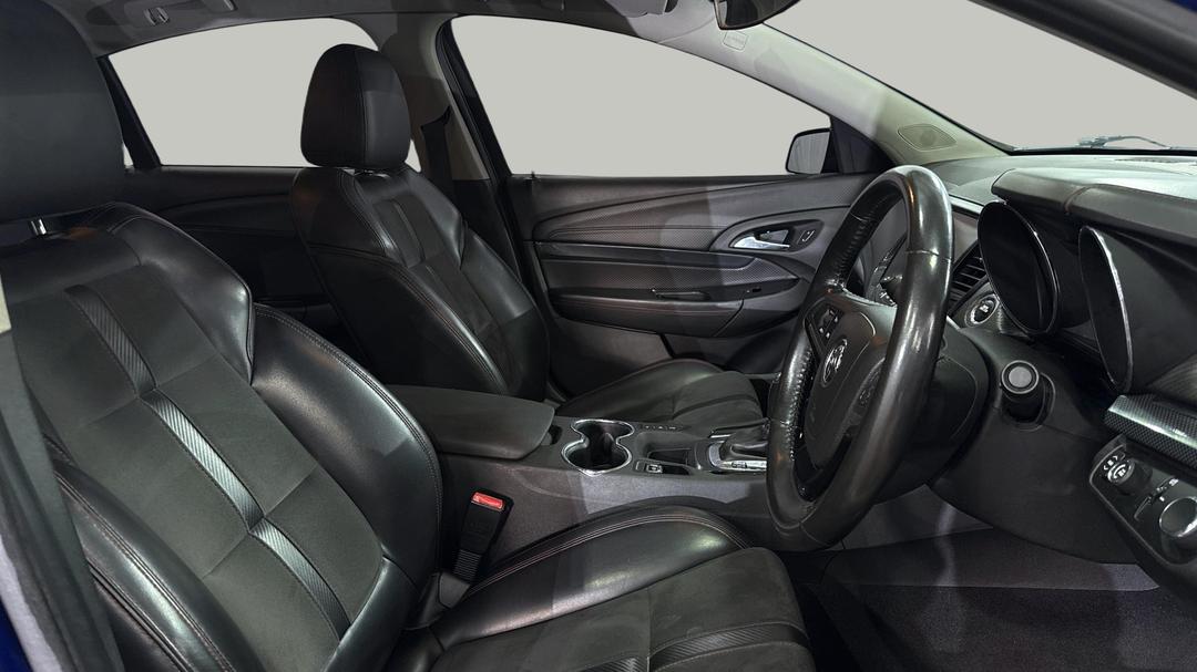 2016 Holden Commodore Sv6 Black Edition, Automatic, 140048 km, Right Side Front Door Cabin View
