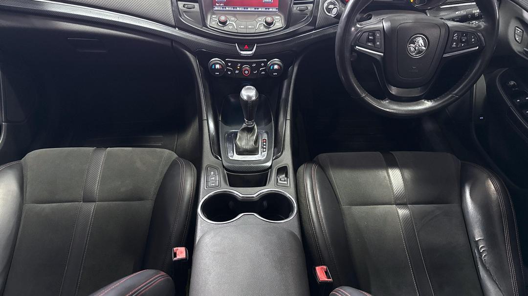2016 Holden Commodore Sv6 Black Edition, Automatic, 140048 km, Center Console