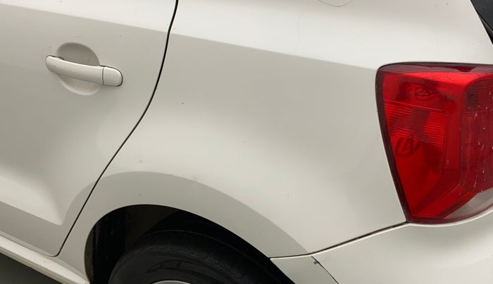 2015 Volkswagen Polo HIGHLINE1.2L, Petrol, Manual, 1,09,697 km, Left quarter panel - Slightly dented
