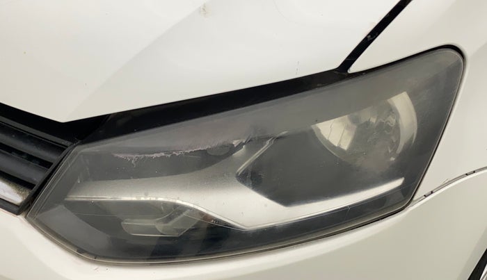 2015 Volkswagen Polo HIGHLINE1.2L, Petrol, Manual, 1,09,697 km, Left headlight - Faded