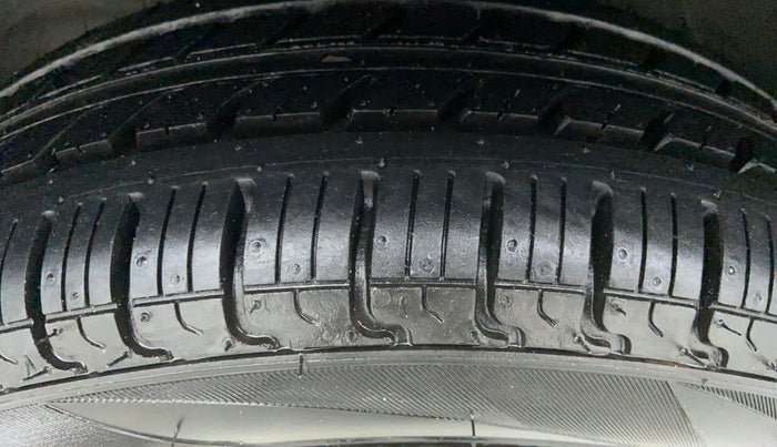 2009 Maruti Zen Estilo VXI, Petrol, Manual, 39,431 km, Left Front Tyre Tread