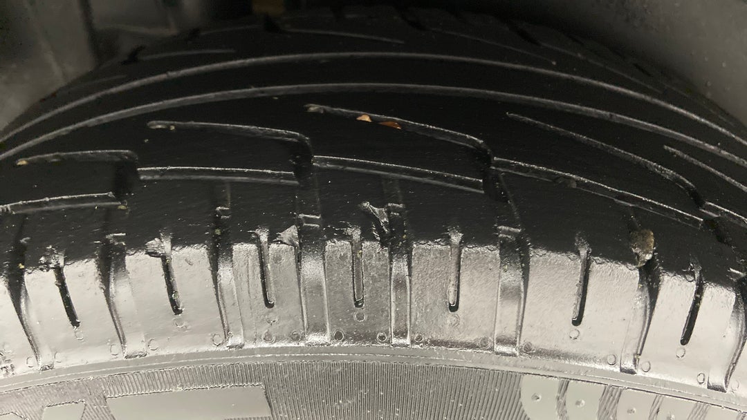 Right Rear Tyre Tread