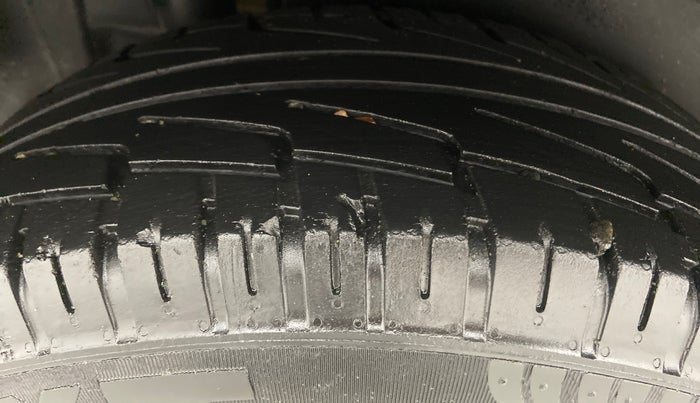2017 Maruti S Cross ALPHA 1.6, Diesel, Manual, 43,502 km, Right Rear Tyre Tread