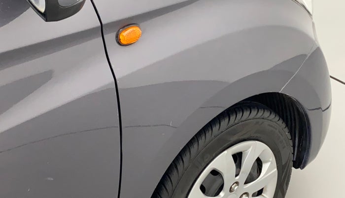 2016 Hyundai Eon SPORTZ, Petrol, Manual, 21,953 km, Right fender - Minor scratches