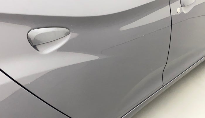 2016 Hyundai Eon SPORTZ, Petrol, Manual, 21,953 km, Right rear door - Minor scratches