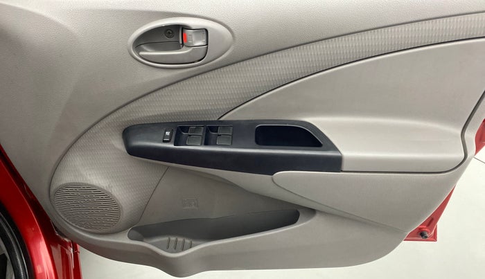 2011 Toyota Etios Liva G, Petrol, Manual, 68,155 km, Driver Side Door Panels Control